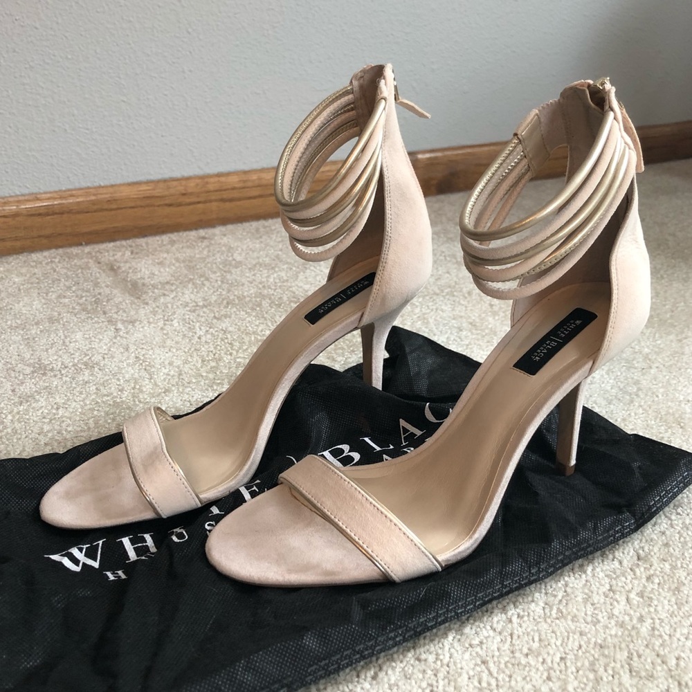 White House Black Market “Larissa” shoes size 9